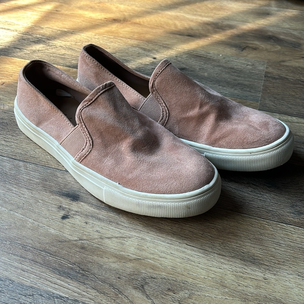 Universal Thread Pink Faux Suede Slip On Tennis Shoes